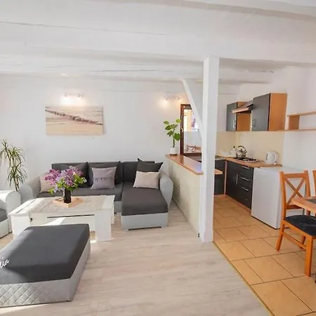 Σπίτι διακοπών Comfortable Home, Summer Pool Łeba