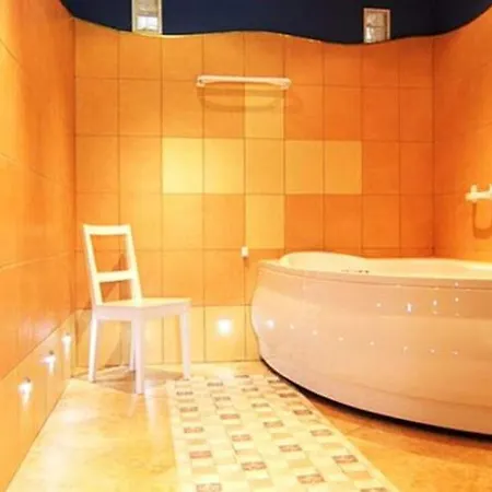 Comfortable Home, Summer Pool *